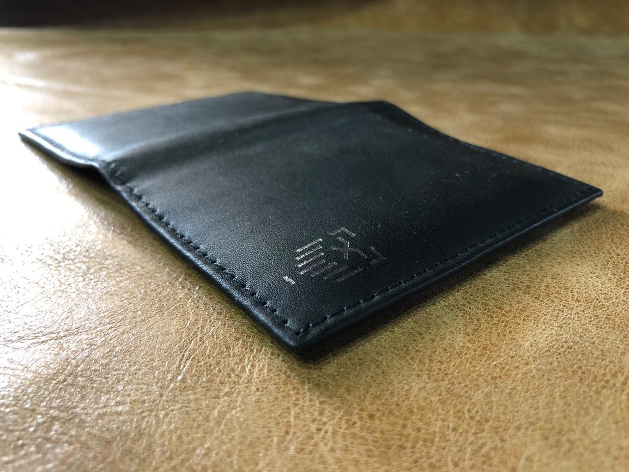 Tarjetero de piel Bonsar