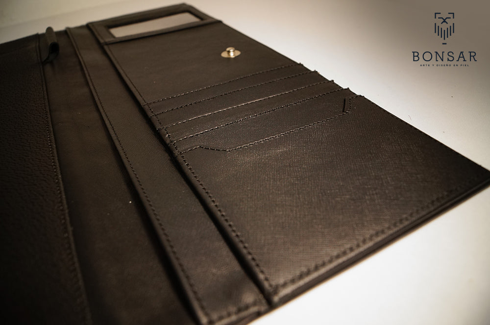 Carpeta de piel triple