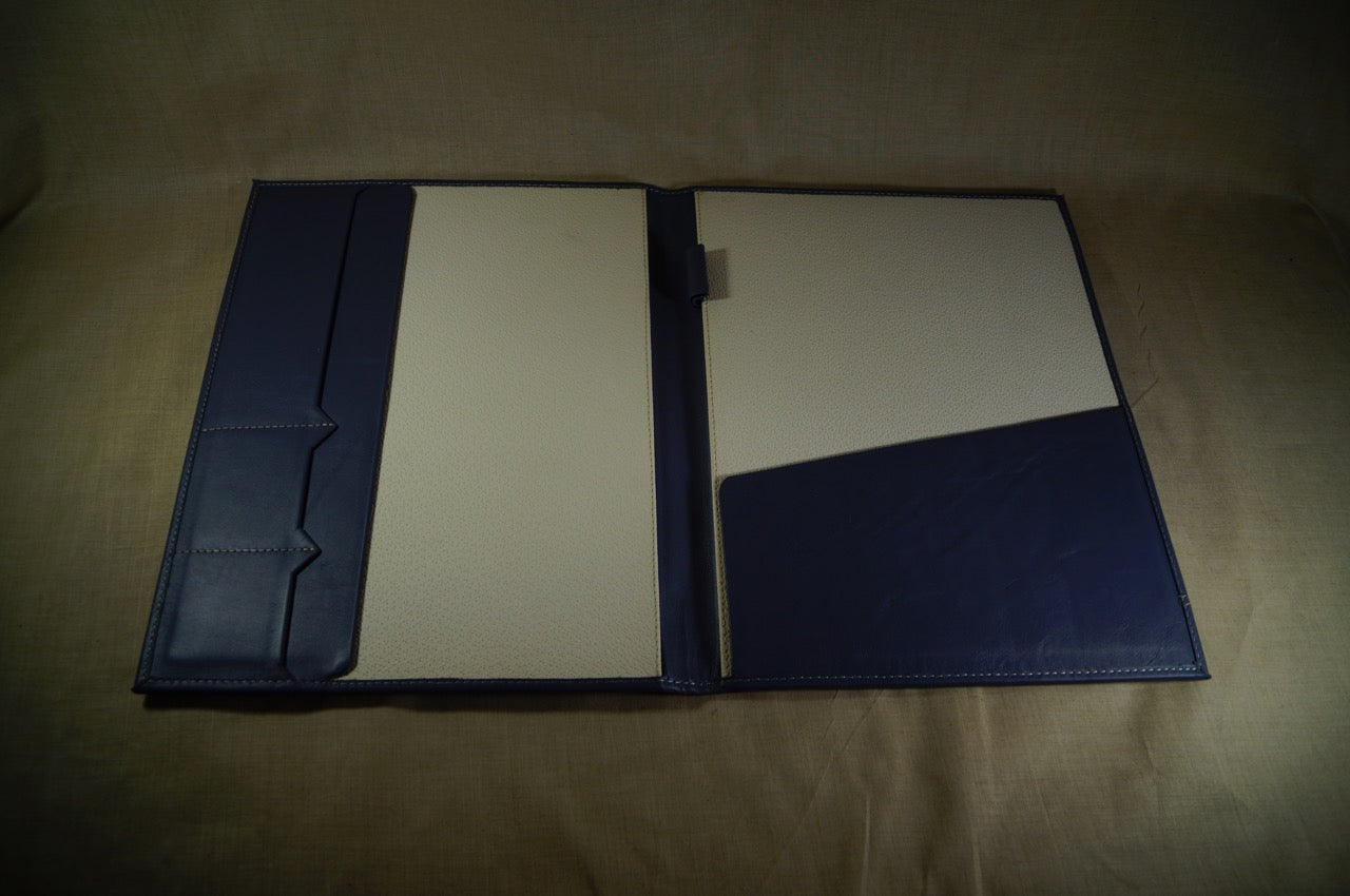 Carpeta ejecutiva minimalista