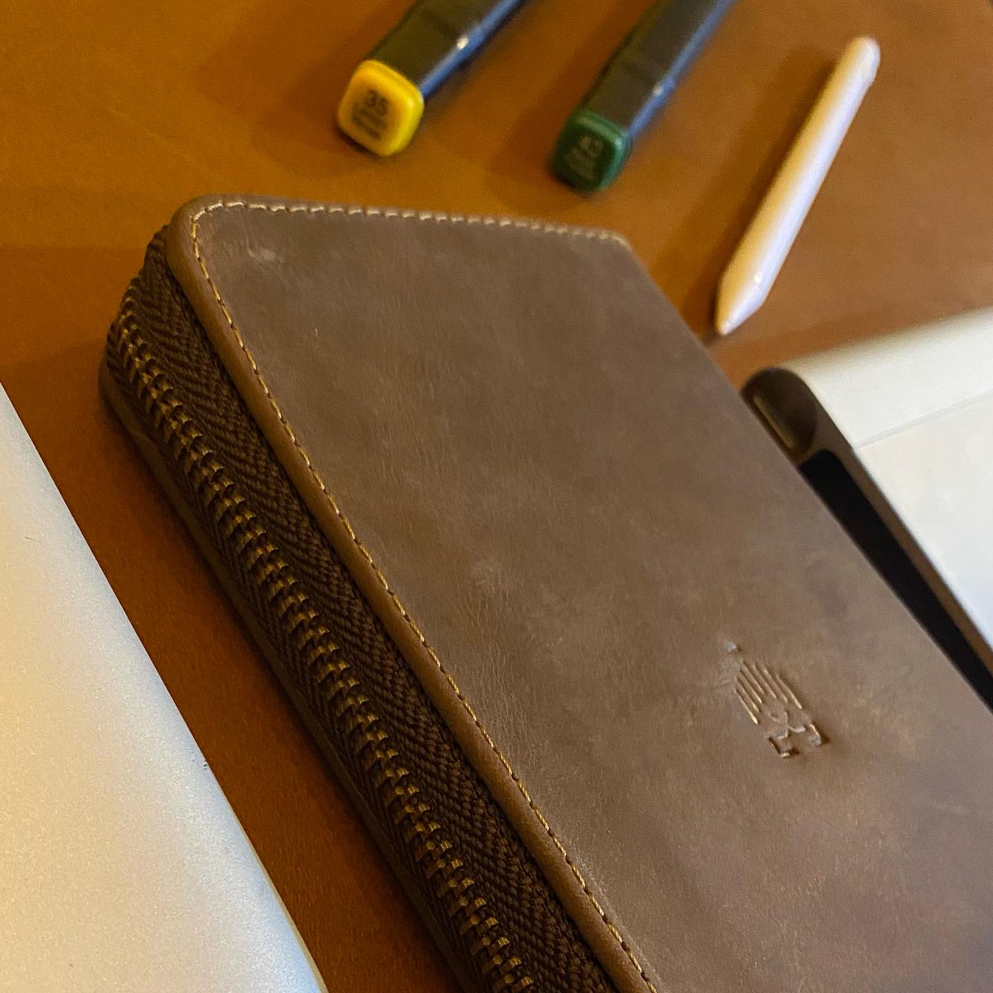 Estuche lapicera de cierre Tokio