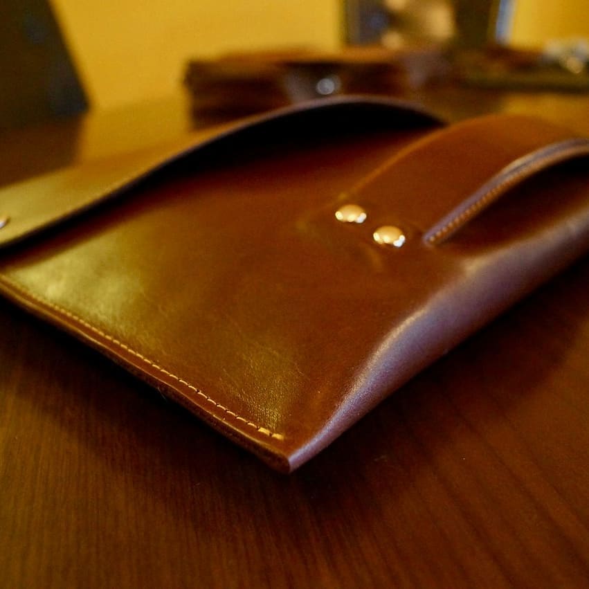 Funda para laptop de piel Amsterdam