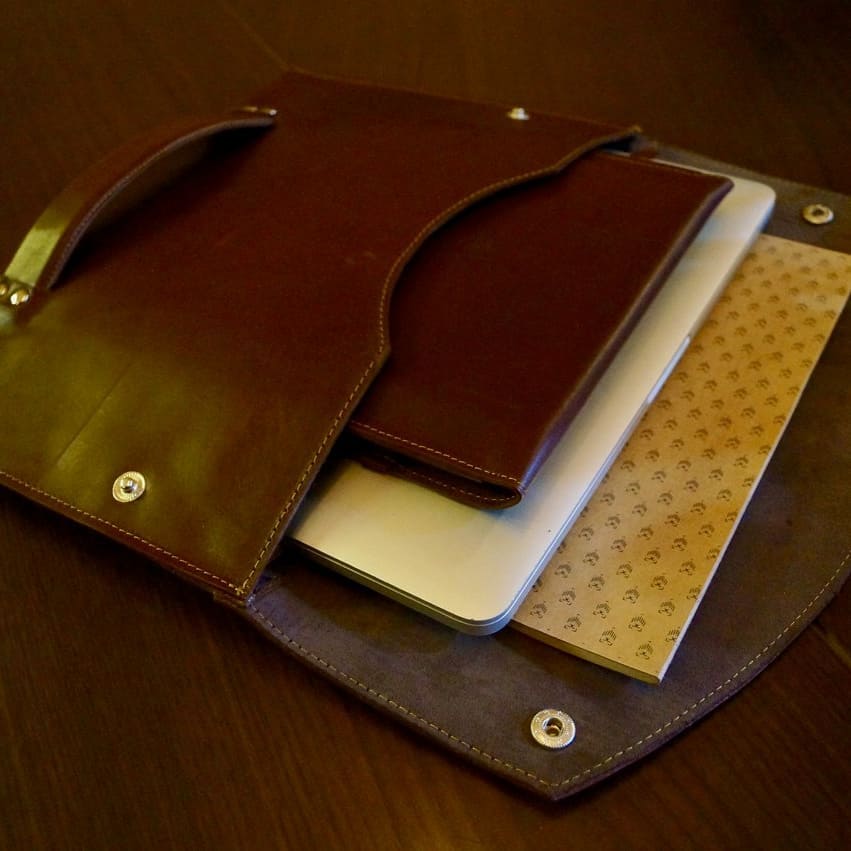 Funda para laptop de piel Amsterdam