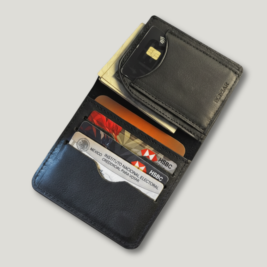 Tarjetero de piel Dakota