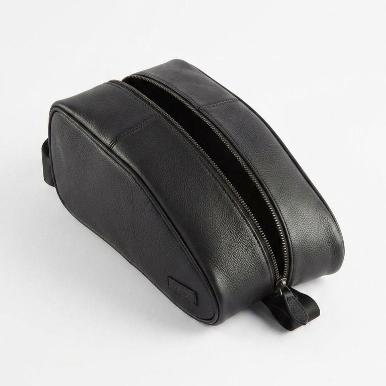 Zapatera de piel
